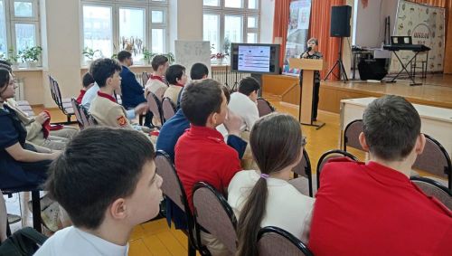 В СОШ № 1 Менделеевска прошел музейный урок о Сталинградской битве