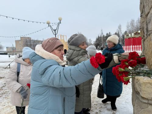 В Менделеевске провели митинг, посвящённый 191-летию со дня рождения Менделеева