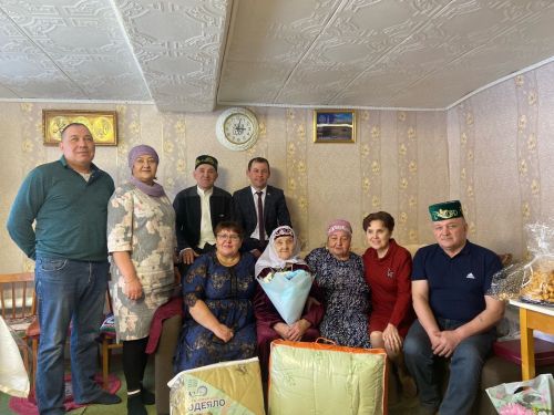 Жительница села Куразово Минжиан Мухаматгалеева отметила 90-летие