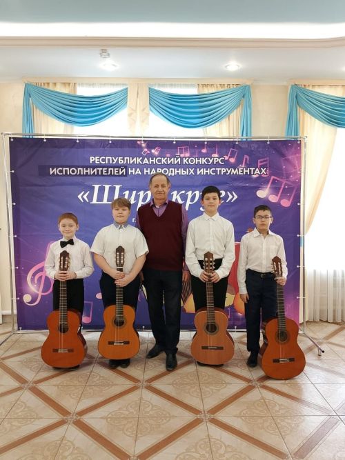 В Менделеевске прошёл конкурс исполнителей на народных инструментах «Шире круг»