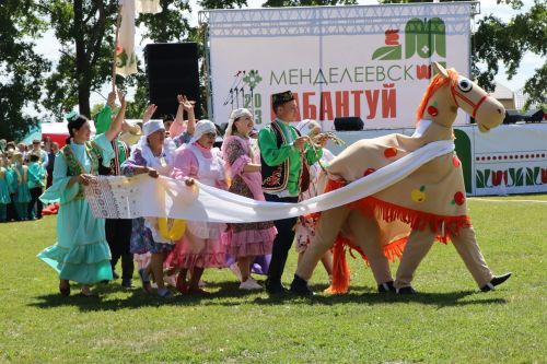 Рустам Минниханов объявил даты Сабантуя-2025