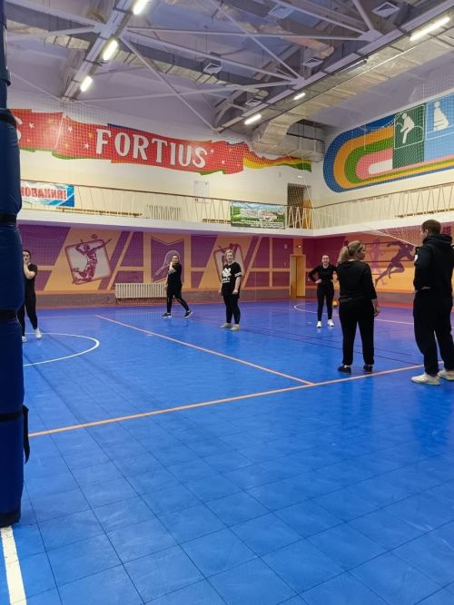 В Менделеевске прошел турнир по волейболу среди женских команд