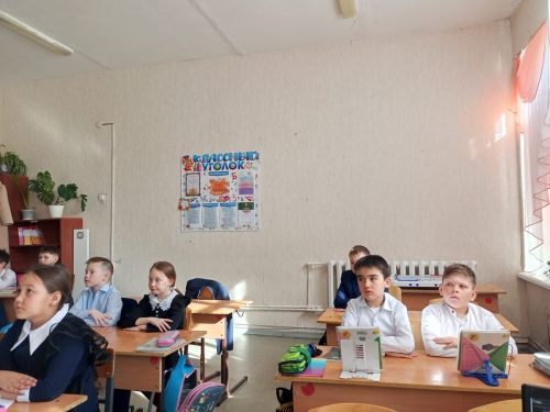 Менделеевским школьникам напомнили о правилах безопасности