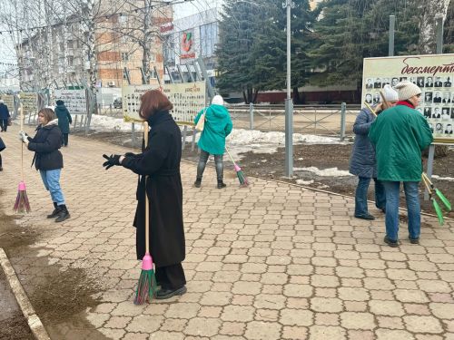 Жители Менделеевска вышли на первый весенний средник