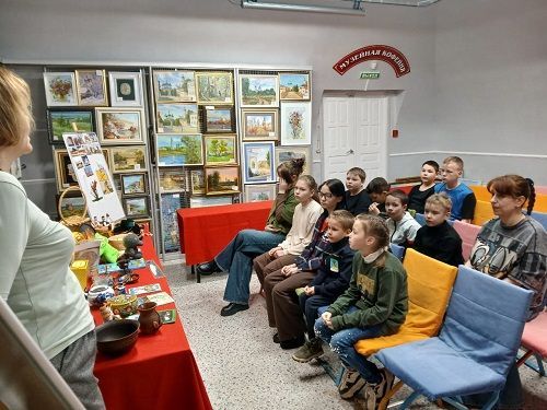 Воспитанники социального приюта «Камские зори» побывали на музейном уроке «С любовью из Елабуги»