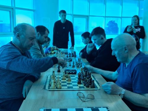 Семейная команда из Менделеевского района участвовала в зональном этапе республиканского турнира по шахматам