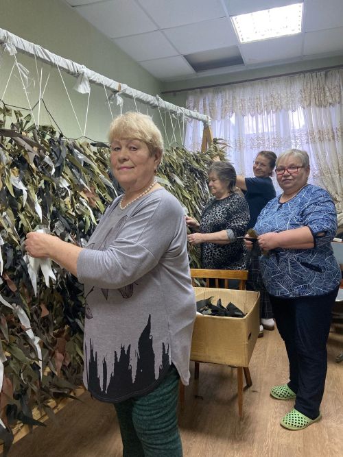 Активисты группы «Поддерживаем своих» посёлка с начала специальной военной операции оказывают помощь нашим бойцам