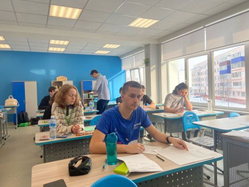 В Менделеевске проходит второй день олимпиады по химии