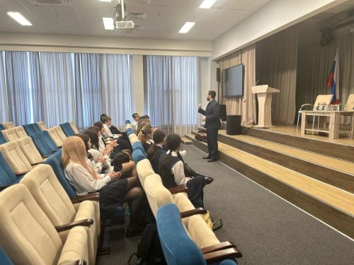 В «Химико-технологическом лицее № 3» прошел музыкальный мастер-класс
