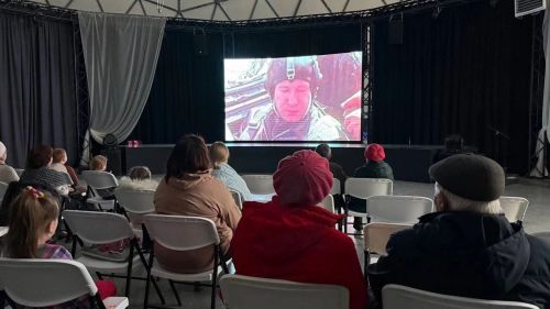 В куполе «Атмосфера» состоялся показ документального фильма «Алексей Леонов. Заря. Кедр. Алмаз»