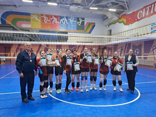 В Менделеевске прошло Открытое Первенство по волейболу