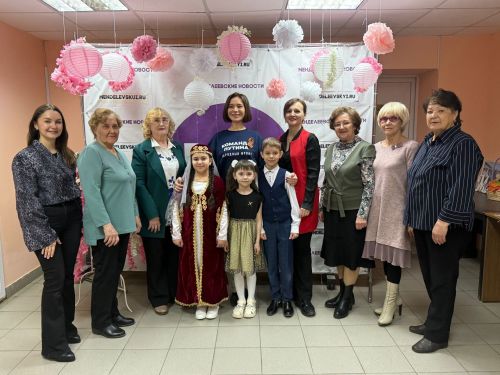 Депутат Госдумы Альфия Когогина встретилась с ветеранами педагогики и журналистами в Менделеевске