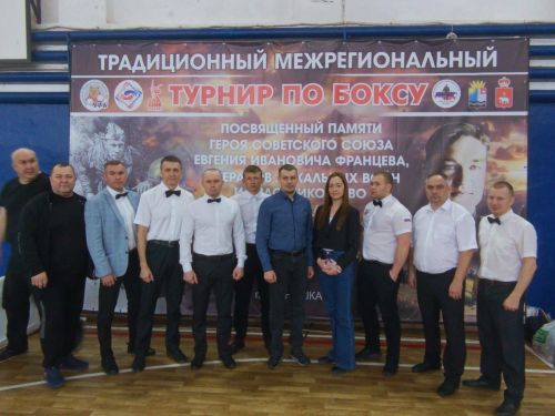Боксеры из Менделеевска завоевали медали на турнире по боксу