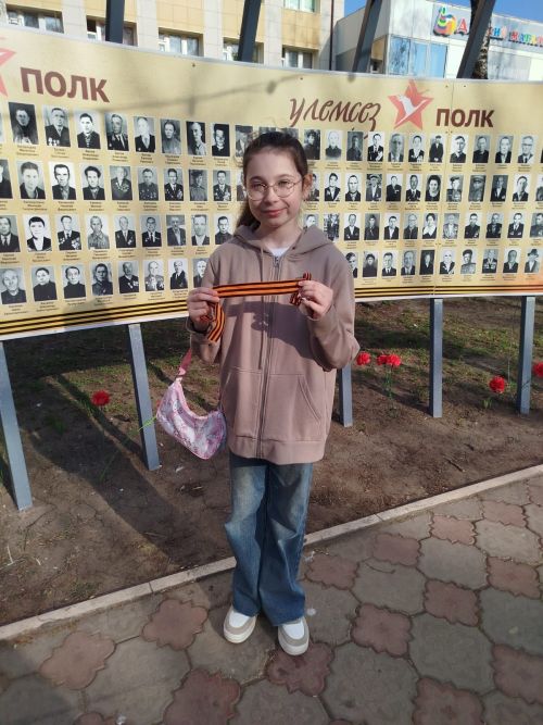 Акция «Георгиевская лента» в Менделеевске: юные экологи и журналисты в деле