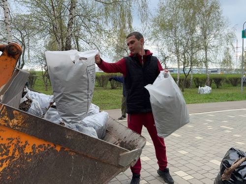 Менделеевск принял участие в Общероссийском субботнике