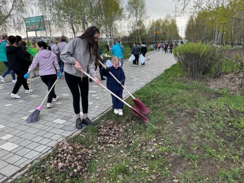 Менделеевск принял участие в Общероссийском субботнике