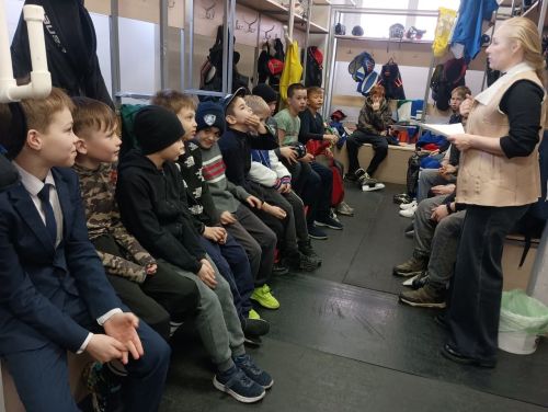 В СШ «Айсберг» Менделеевска провели беседу по профилактике наркомании и терроризма
