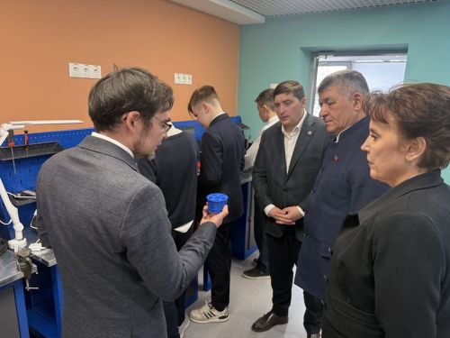 В Менделеевске школьникам вручили удостоверения Малой академии наук
