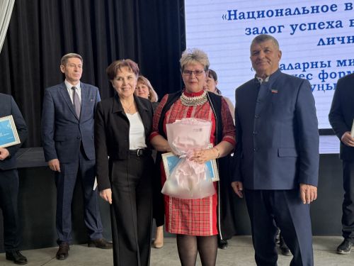 В Менделеевске молодёжь представила творческие национальные номера