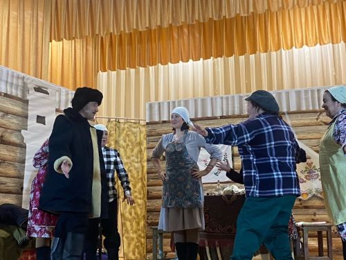 Народный театр «Елмай» Бизякинского СДК показал премьеру спектакля