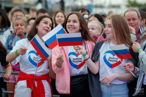 Следующие длинные выходные ждут россиян с 12 по 15 июня