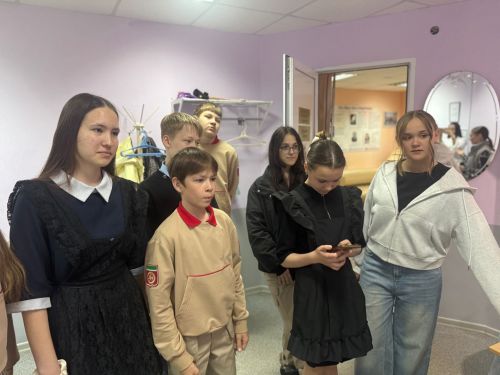Учащиеся первой школы посетили редакцию «Менделеевские новости»