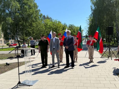 Менделеевские пограничники приняли поздравления в связи с профессиональным праздником