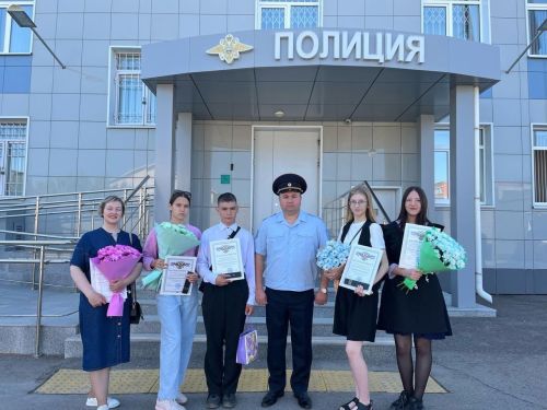 В отделе МВД Менделеевского района состоялось торжественное построение