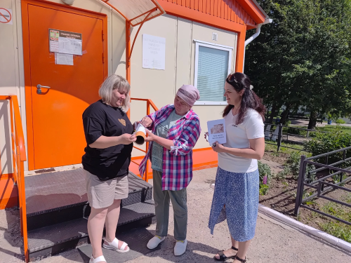 Тат.Челнинский СДК и библиотека провели уличную акцию «Мир без табака»