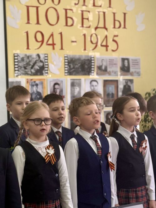 В гимназии №1 Менделеевска провели мероприятия, посвящённые 80-летию Победы