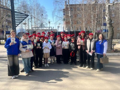 В Менделеевске прошла акция «Победе — безопасные дороги»
