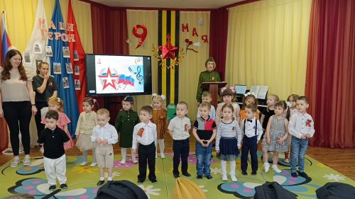 В детском саду «Рябинушка» Менделеевска прошел фестиваль «Пусть будет мир!»