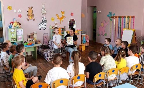 В детском саду №10 «Рябинушка» Менделеевска проведён День читающего человека