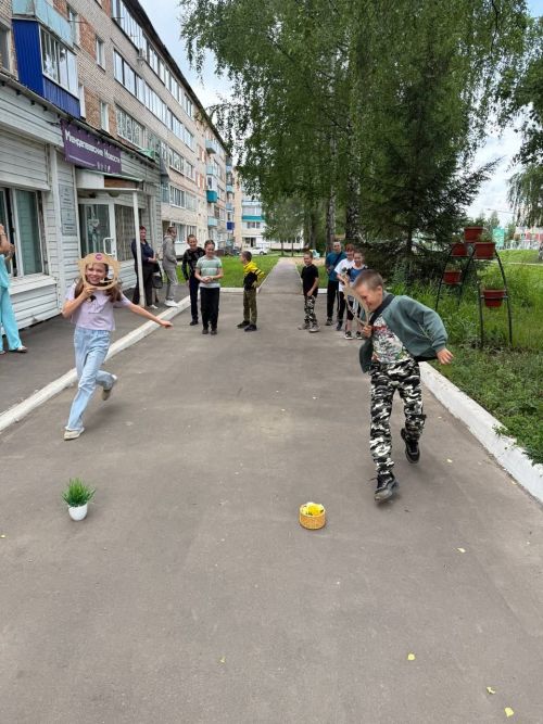 Юные журналисты пришли в гости к «Менделеевским новостям»