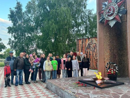 «Свеча памяти» зажглась в Старо-Гришкинском сельском поселении в День памяти и скорби