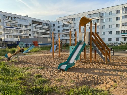 В Менделеевском районе благоустроено 75 дворов по программе «Наш двор»
