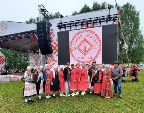 Ансамбль «Купанча» Менделеевска посетил праздник удмуртской культуры Гырон Быдтон