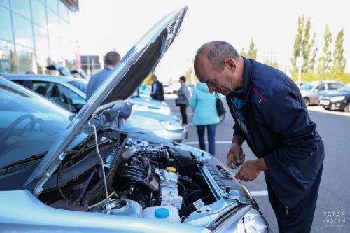 Эксперт рассказал, с каким пробегом покупка авто становится лотереей