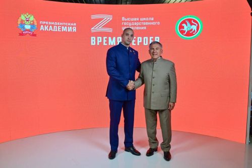 Рустам Минниханов стал наставником федерального проекта «Время героев»