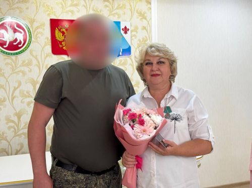 Медали «За помощь фронту» вручили менделеевским волонтёрам