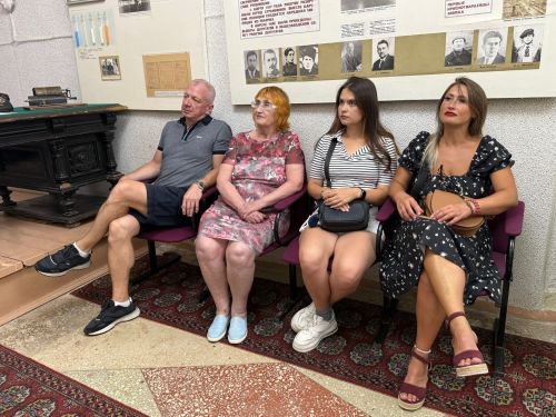 В Менделеевск из Москвы приехал внучатый племянник экс-директора химзавода имени Карпова — Анатолий Вольнов