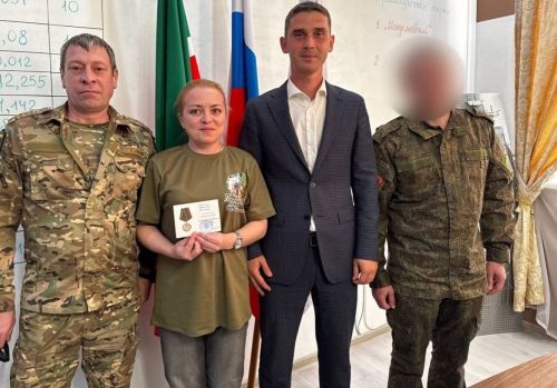 Руководитель Менделеевского района Роберт Искандаров встретился с бойцами, прибывшими в отпуск