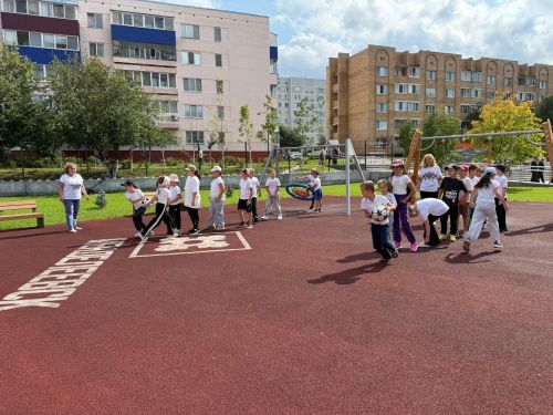 Депутат Госдумы РФ Татьяна Ларионова посетила химико-технологический лицей № 3 Менделеевска
