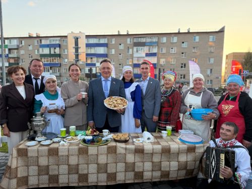 Фестиваль «Наш двор» в Менделеевске: здорово, когда соседи добрые и дружные