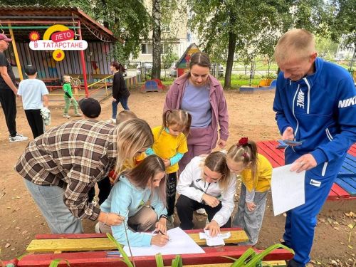 Семейный квест на знание ПДД: как будущие школьники и их родители готовятся к учебному году