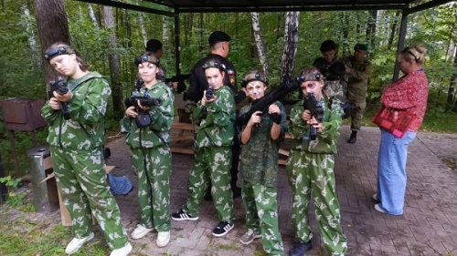 Воспитанницы менделеевского приюта «Камские зори» успешно выступили на юбилейном слёте «Робинзон»