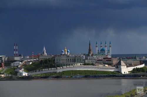 В Татарстане ожидаются дожди с грозами и сильный ветер в выходные