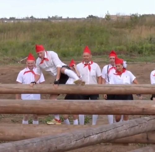 Гонка героев по-менделеевски: становится всё жарче