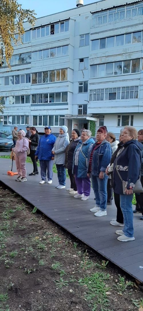 «Юбилей на юбилейной»: жители Менделеевска отметили праздник ДОМА