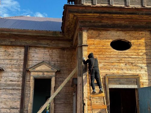 В Новом Кокшане продолжается реставрация исторического памятника